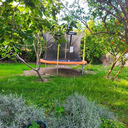 Apartment Lamaro Kaštela المظهر الخارجي الصورة