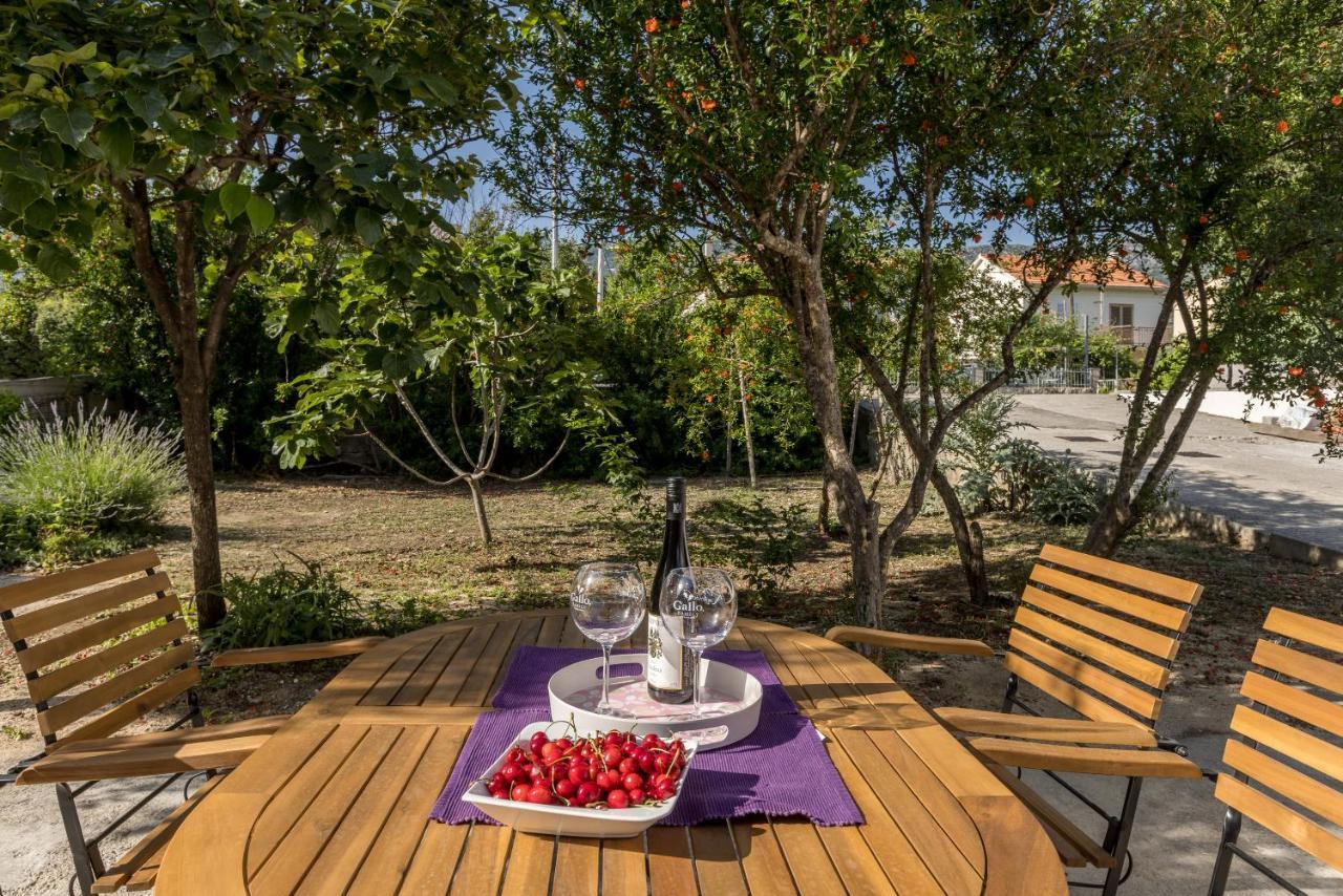 Apartment Lamaro Kaštela المظهر الخارجي الصورة