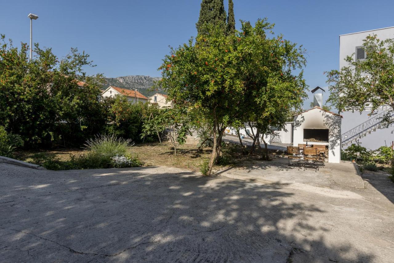 Apartment Lamaro Kaštela المظهر الخارجي الصورة