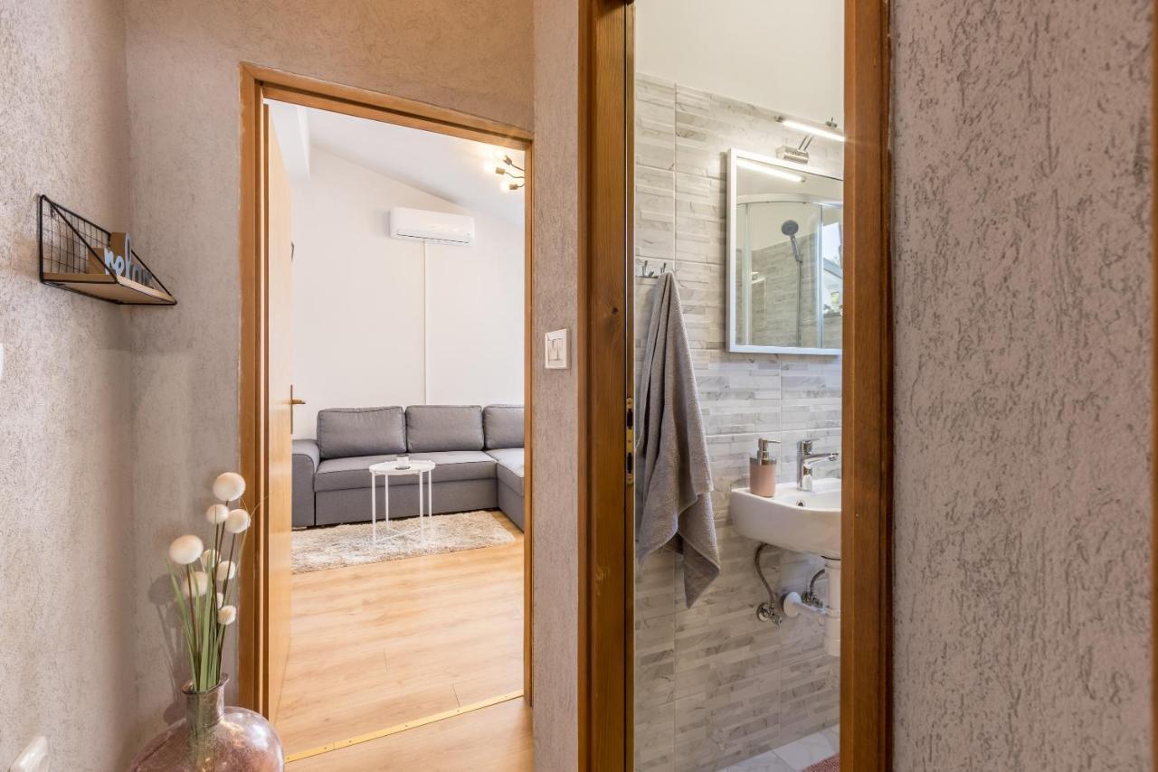 Apartment Lamaro Kaštela المظهر الخارجي الصورة
