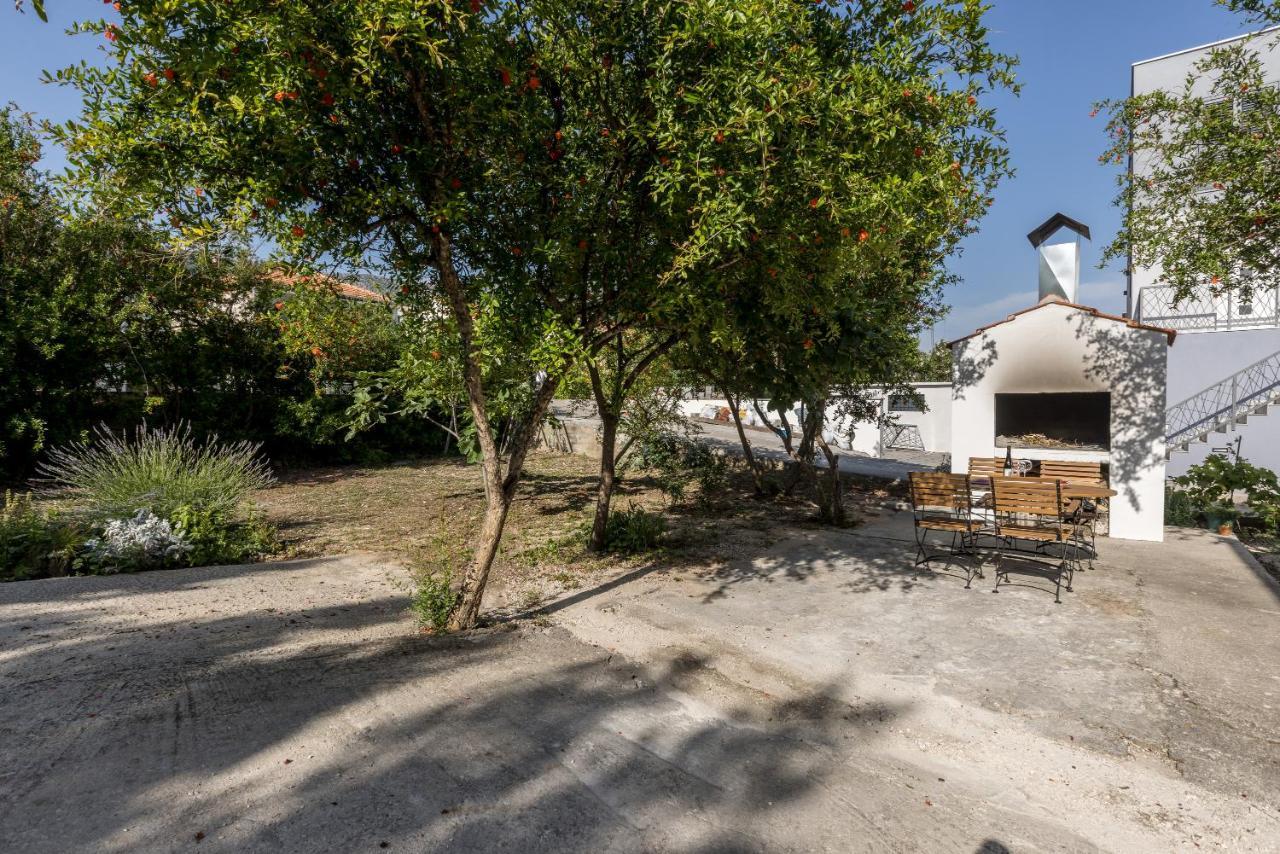 Apartment Lamaro Kaštela المظهر الخارجي الصورة